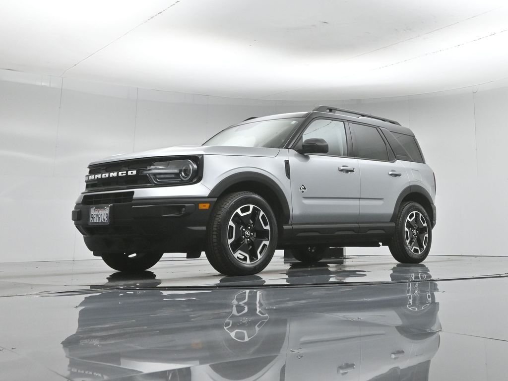 Certified Used 2022 Silver Ford Outer Banks image 48