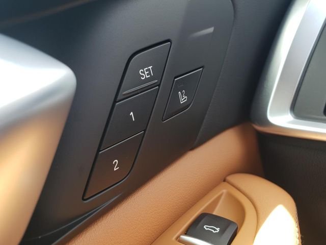 New 2026 Manhattan Green Metallic BMW xDrive40i image 26