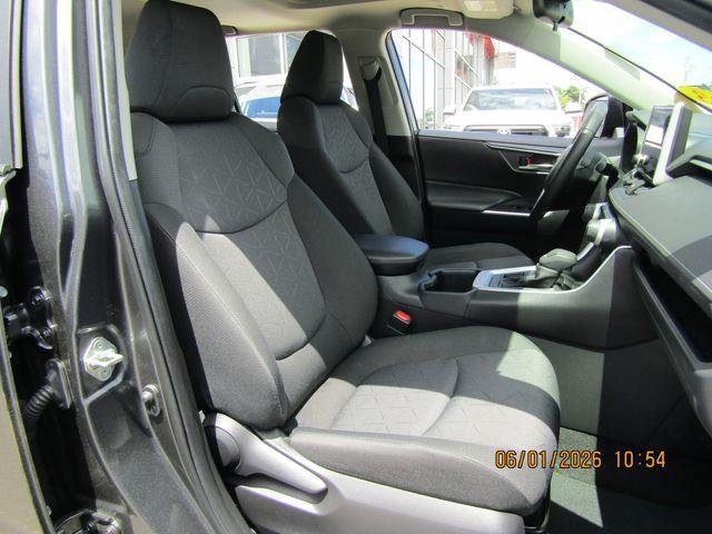 Certified Used 2023 MAGNETIC GRAY MET. Toyota  image 31