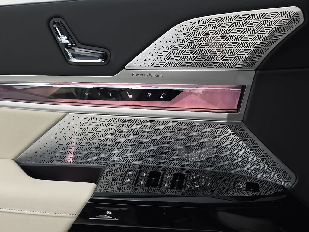 2026 BMW 7 Series 760i - Photo 27
