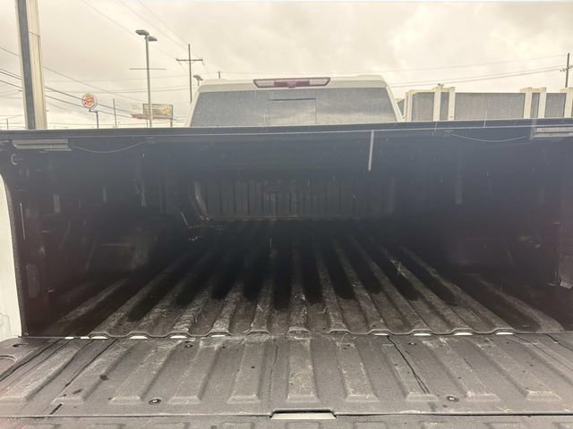 Used 2022 SUMMIT WHITE GMC AT4 image 10