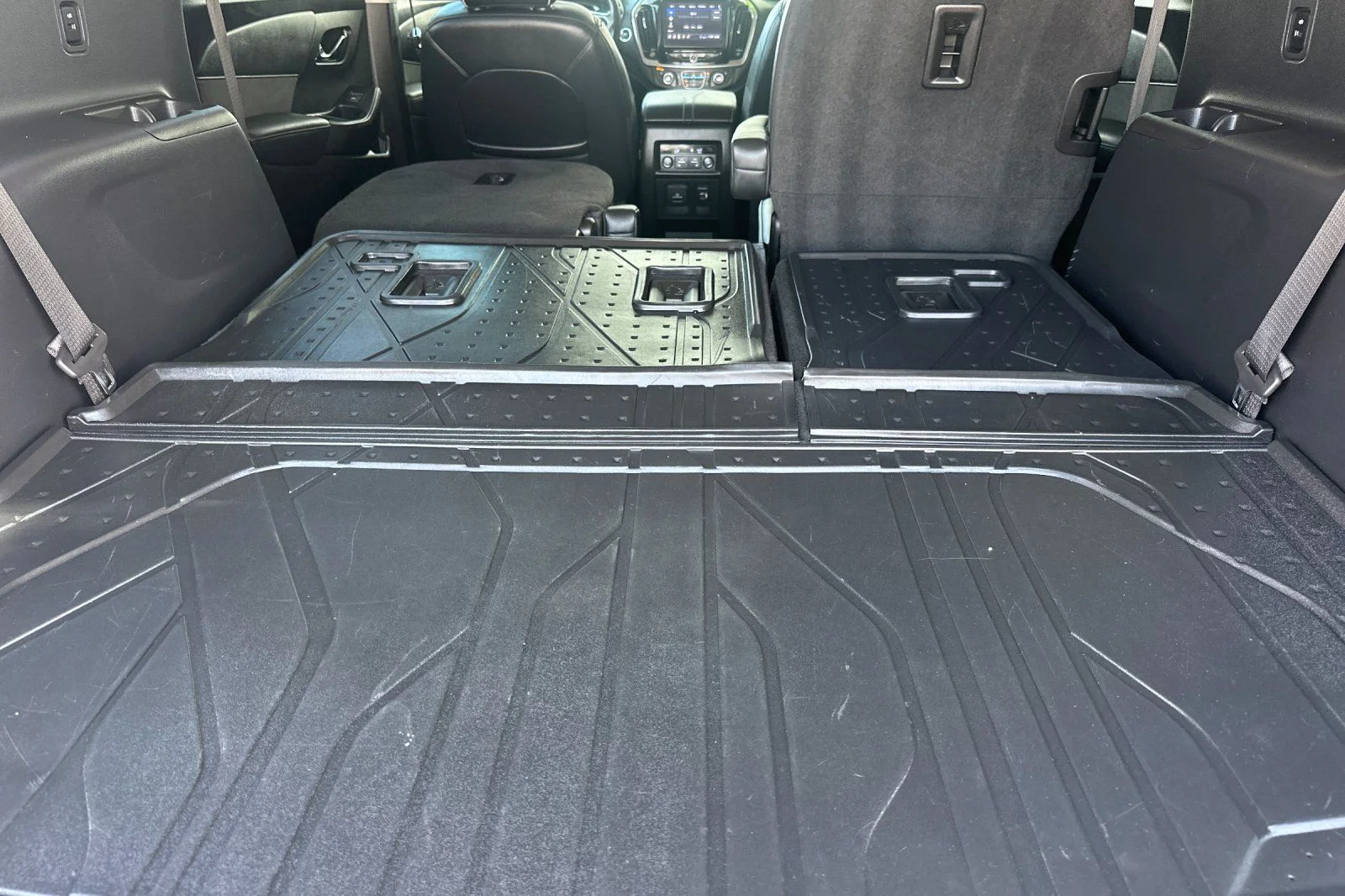 Used 2021 Beige Chevrolet High Country image 15
