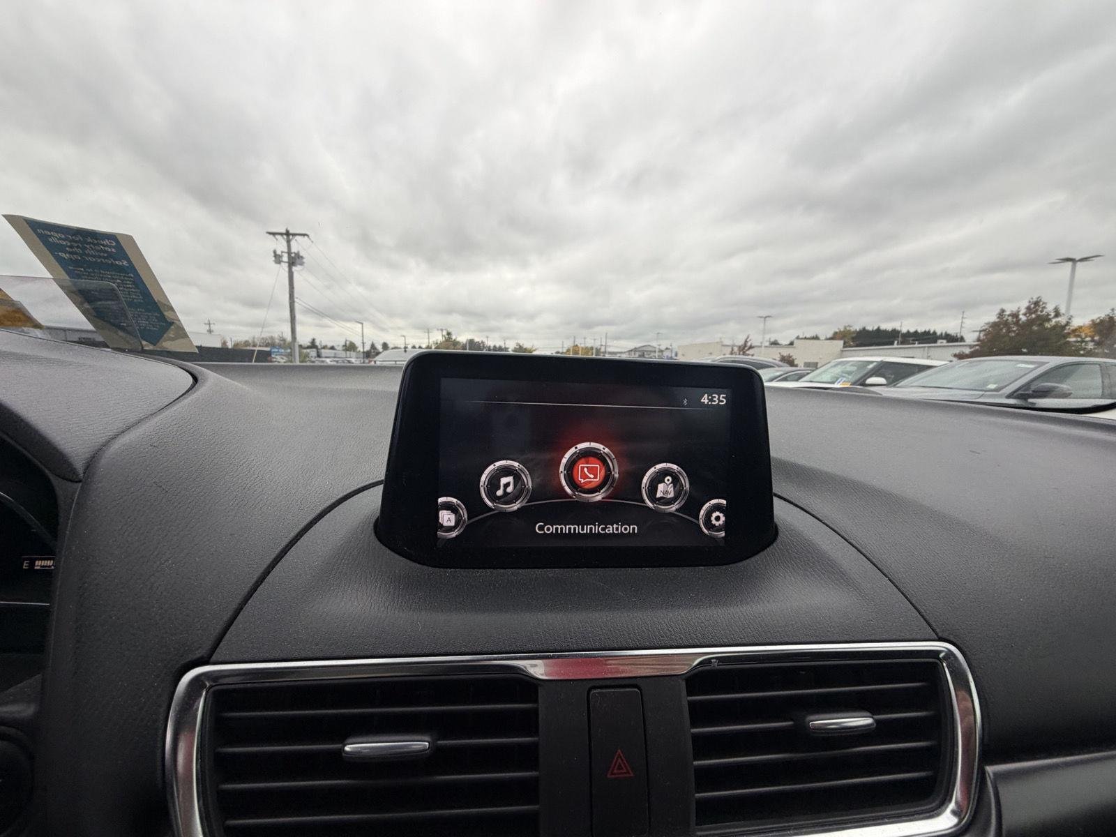 Used 2018 Machine Gray Metallic Mazda Grand Touring image 17