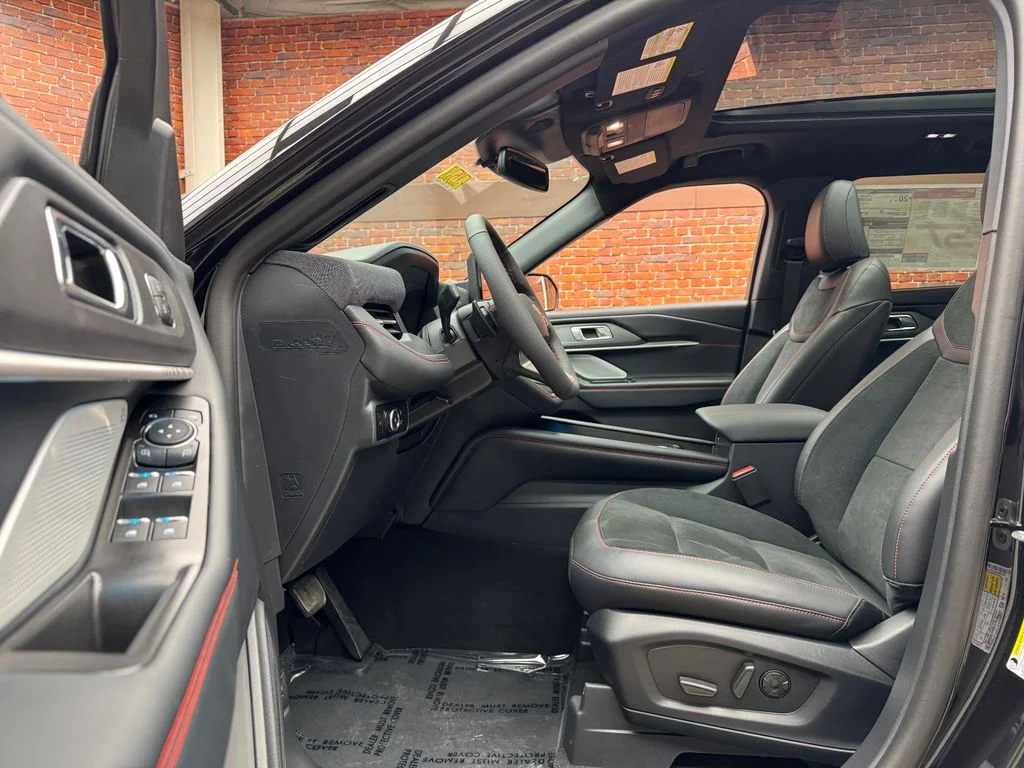 New 2026 Agate Black Metallic Ford ST image 23