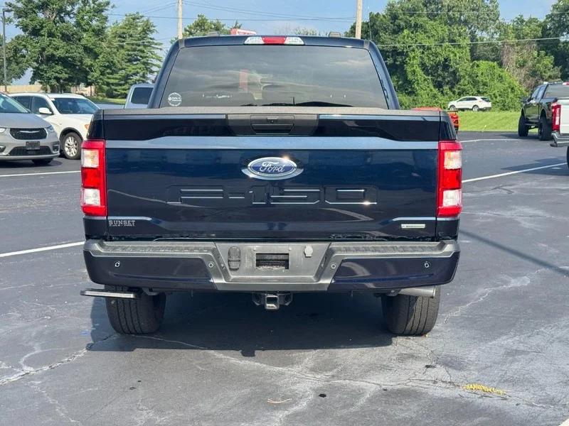 Used 2023 Antimatter Blue Metallic Ford XL image 3