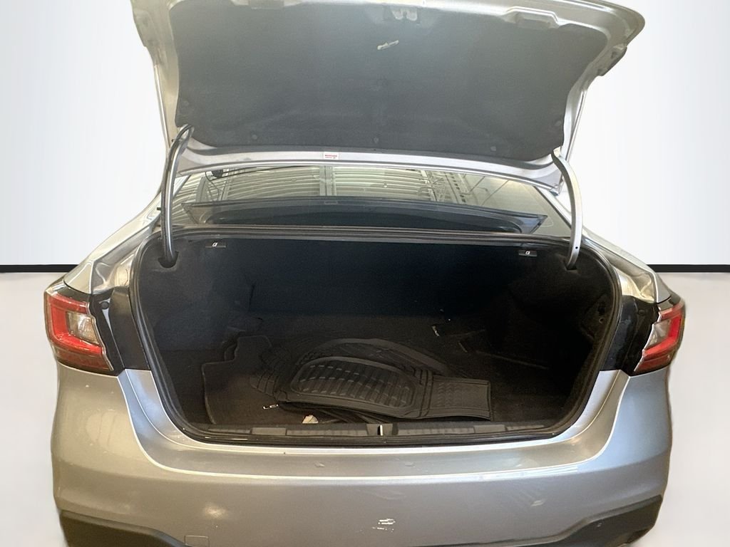Used 2022 Silver Subaru Premium Premium image 31