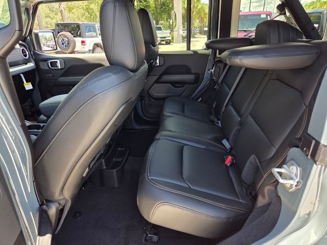 New 2026 Anvil Clear-Coat Exterior Paint Jeep Sahara image 11