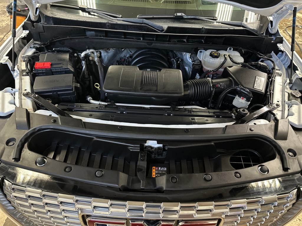 Used 2021  GMC Denali image 10