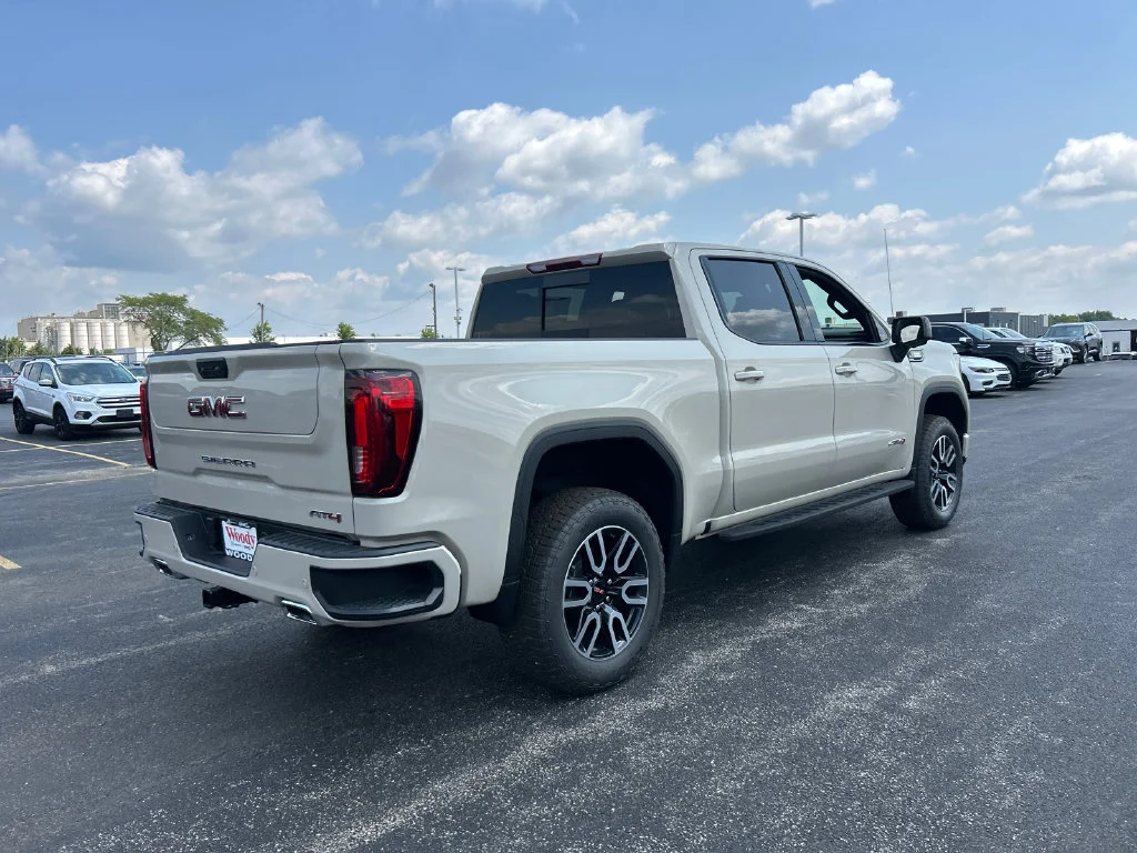 2026 GMC Sierra 1500 AT4 - Photo 8