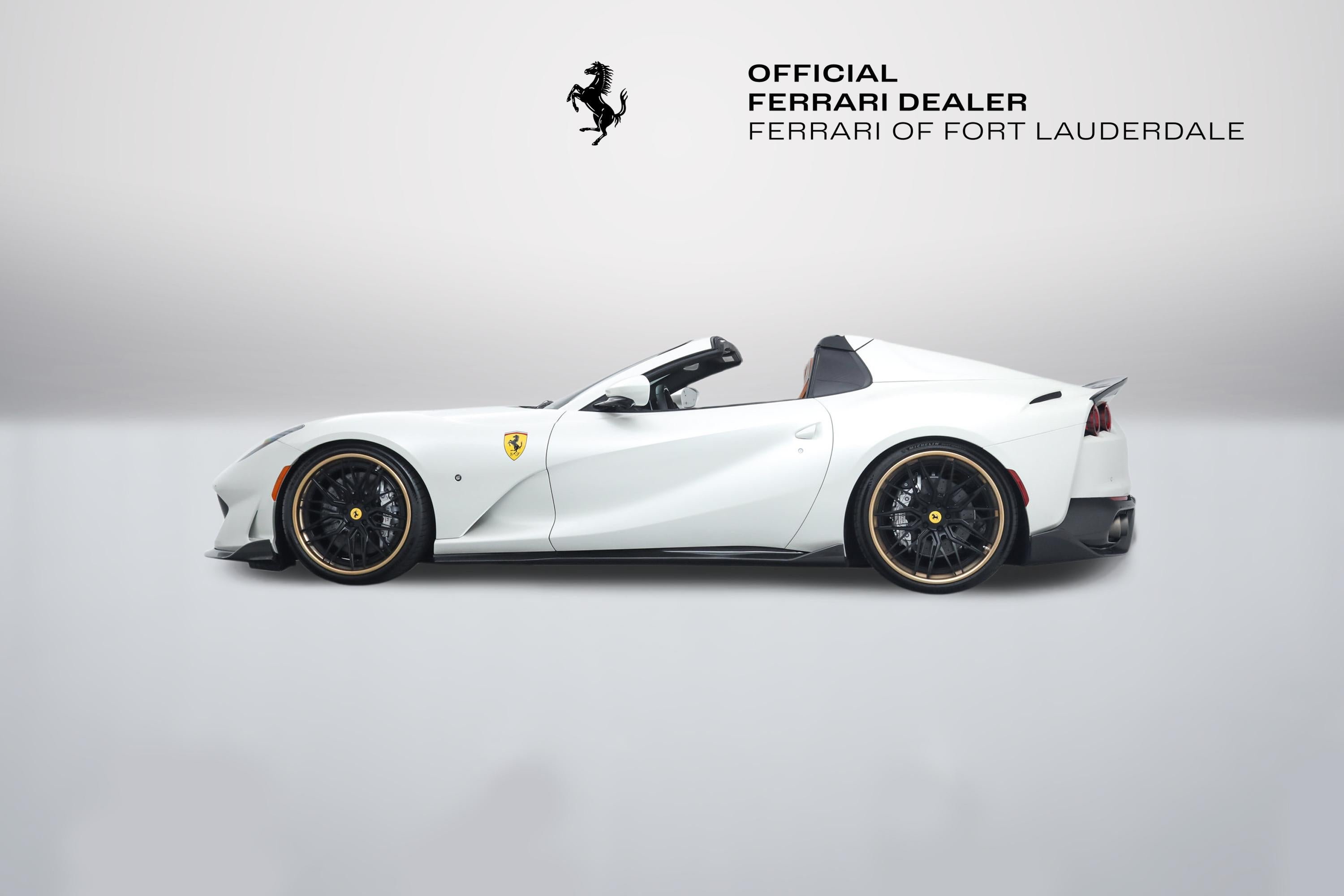 Certified Used 2022 Bianco Fuji Ferrari  image 4