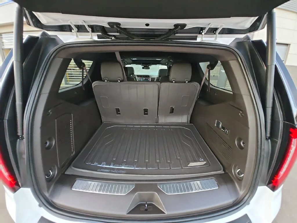 Used 2024 Summit White GMC Denali image 29