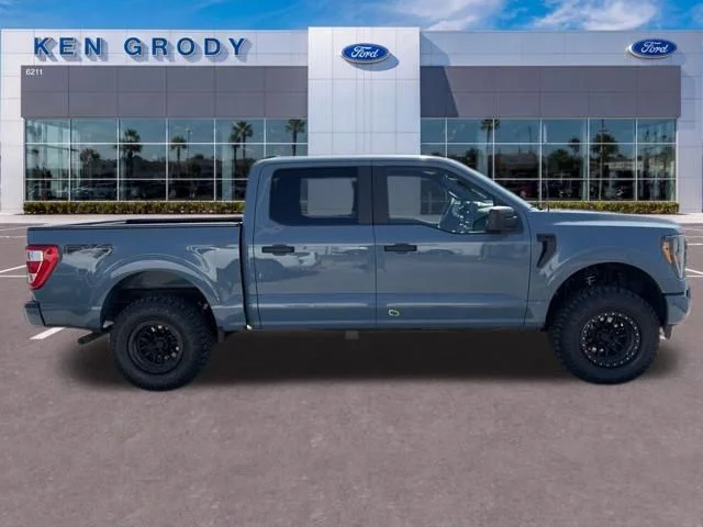 Used 2023 Blue Ford XL image 7
