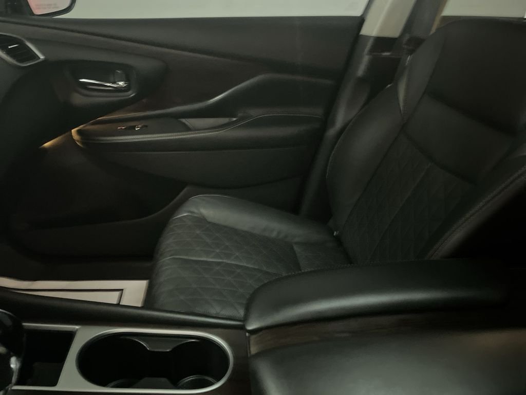 Used 2021 Gray Nissan Platinum image 11