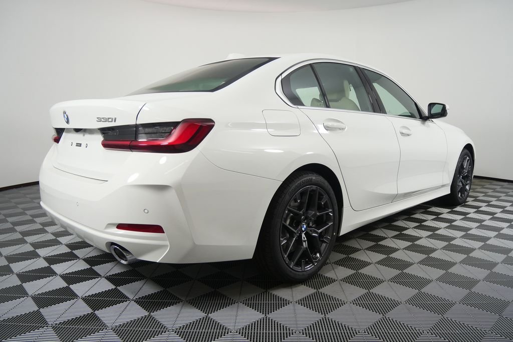 Used 2026 Alpine White BMW 330i image 3