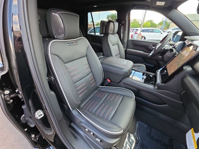 2026 GMC Yukon AT4 Ultimate - Photo 19