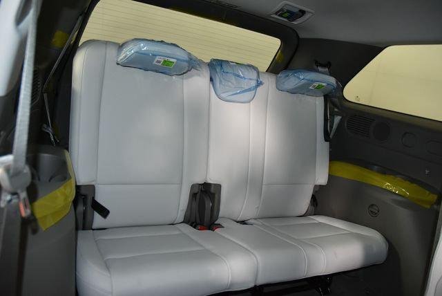 New 2026 White Hyundai SEL 7P image 72