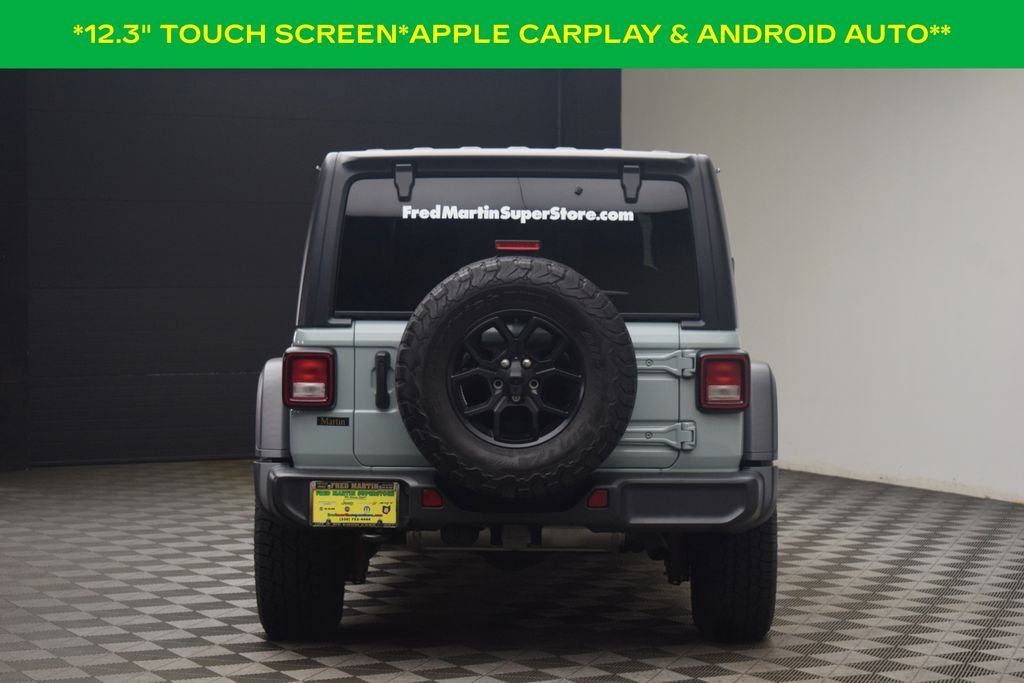 Used 2024 Earl Clearcoat Jeep Sport image 9