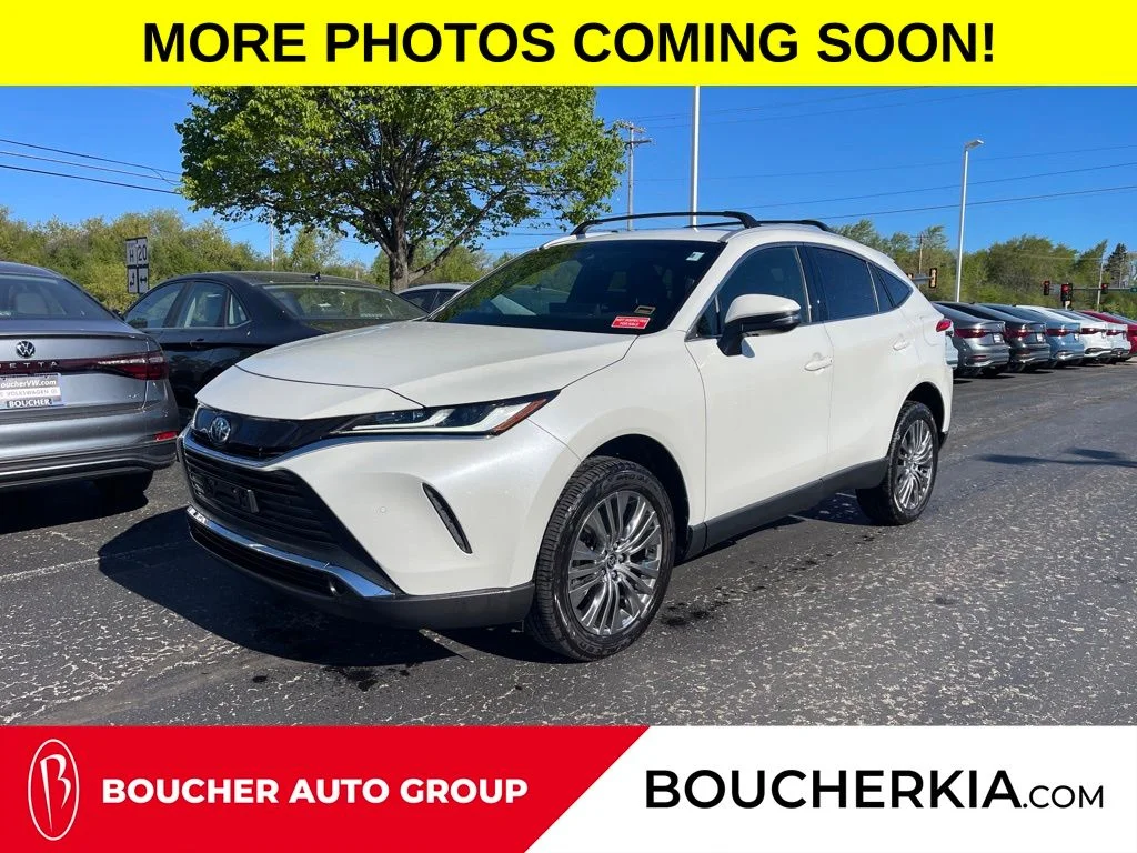 2022 Toyota Venza XLE Hybrid AWD's photo