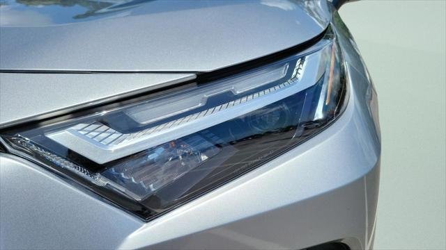 Certified Used 2024 SILVER SKY METALLIC Toyota  image 9