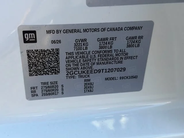 New 2026 Summit White Chevrolet RST image 14