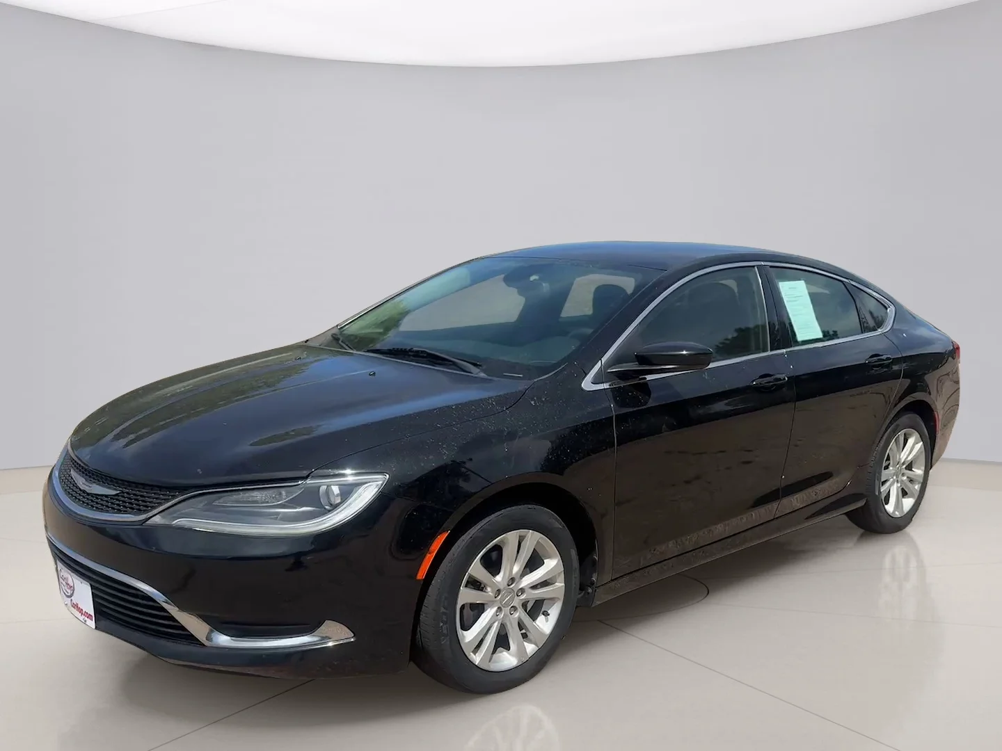 Used 2015 Black Chrysler LIMITED image 1