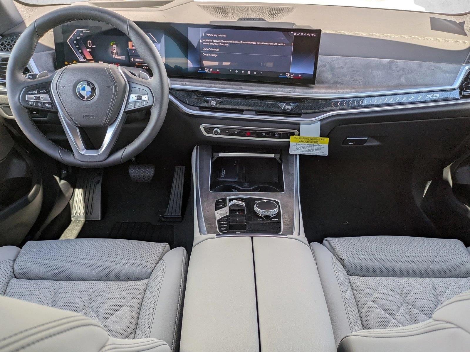 Used 2026 Mineral White Metallic BMW xDrive40i image 16