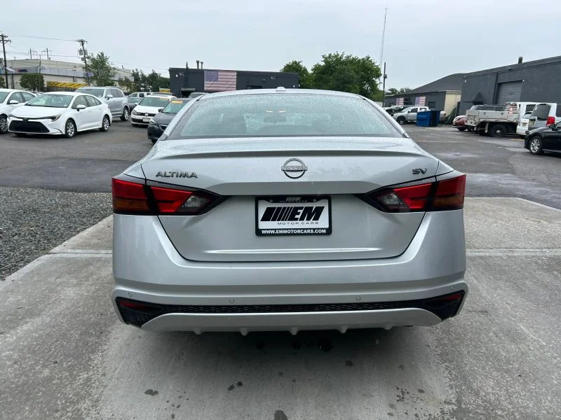 Used 2024 Silver Nissan 2.5 SV Sedan 4D image 52