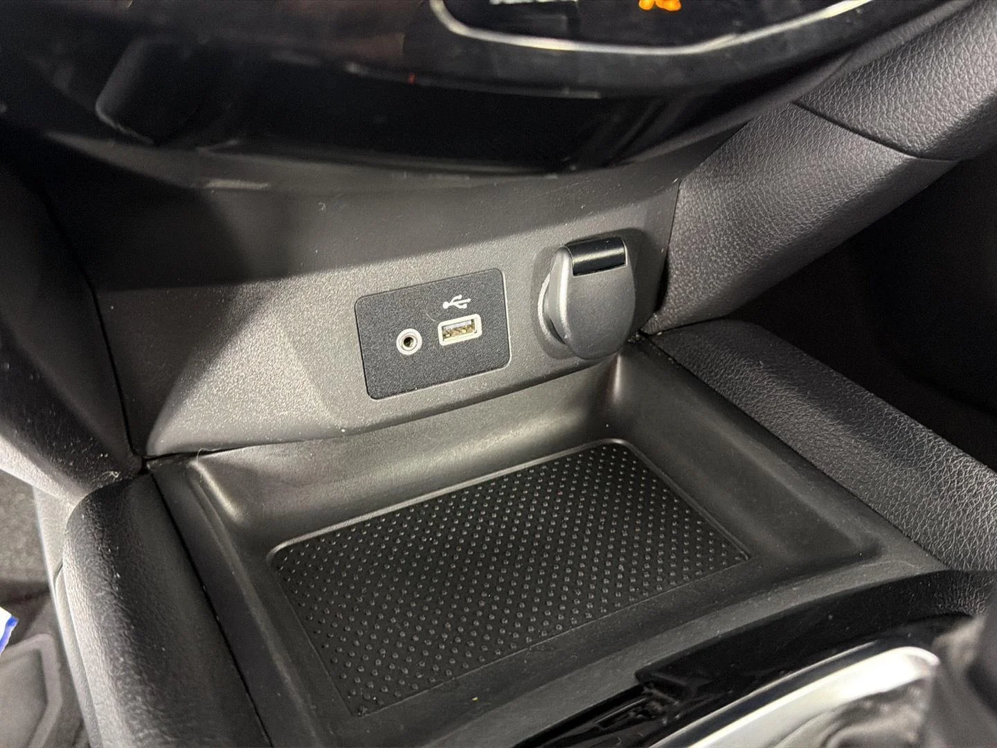 Used 2022 Magnetic Black Pearl Nissan SV image 33