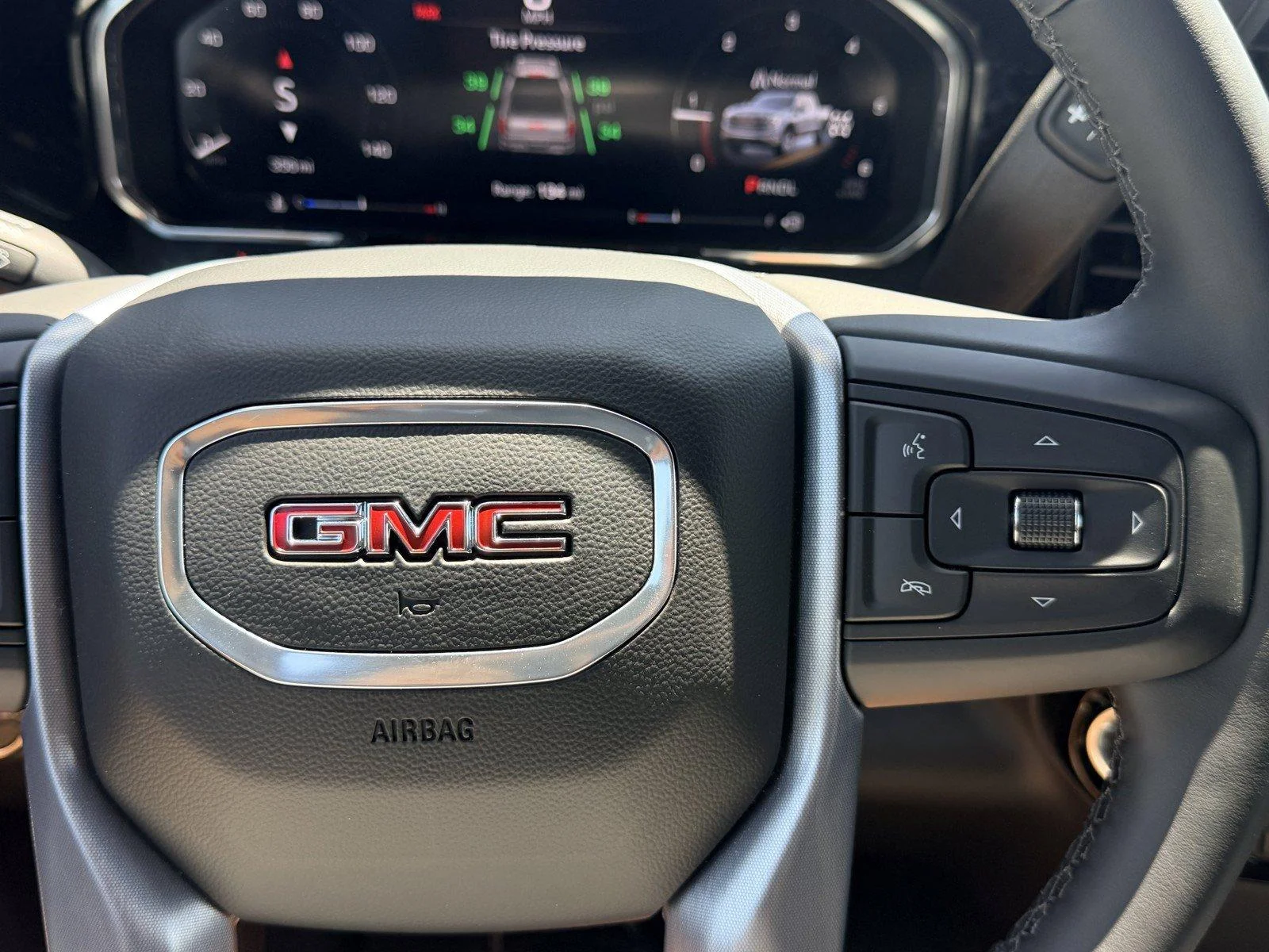 Used 2026 Onyx Black GMC Elevation image 22