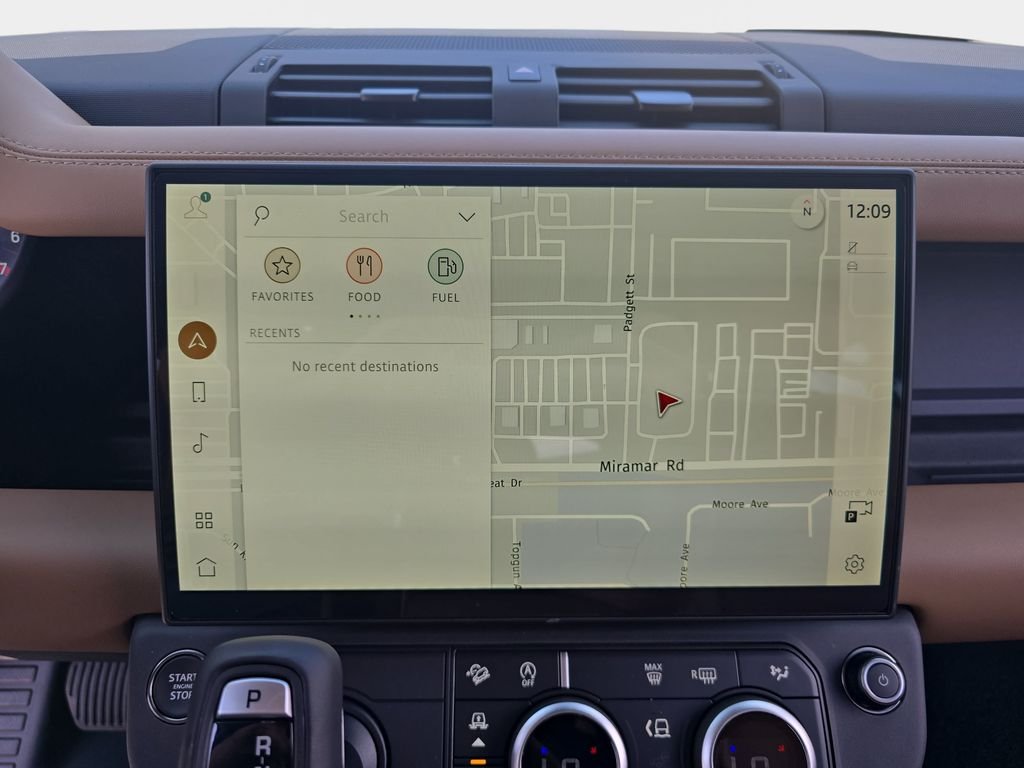 New 2026 Carpathian Grey Land Rover X-Dynamic SE image 23