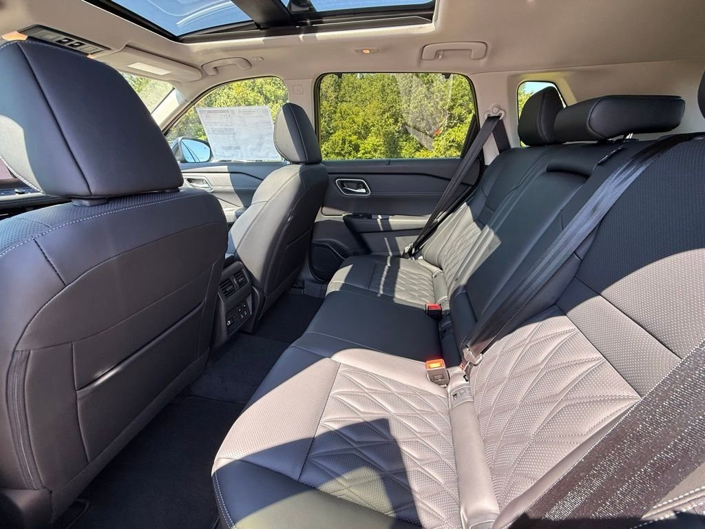 2026 Nissan Rogue Platinum - Photo 21