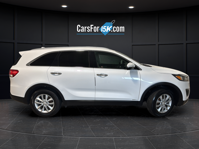 Used 2016 Snow White Pearl Kia LX image 8