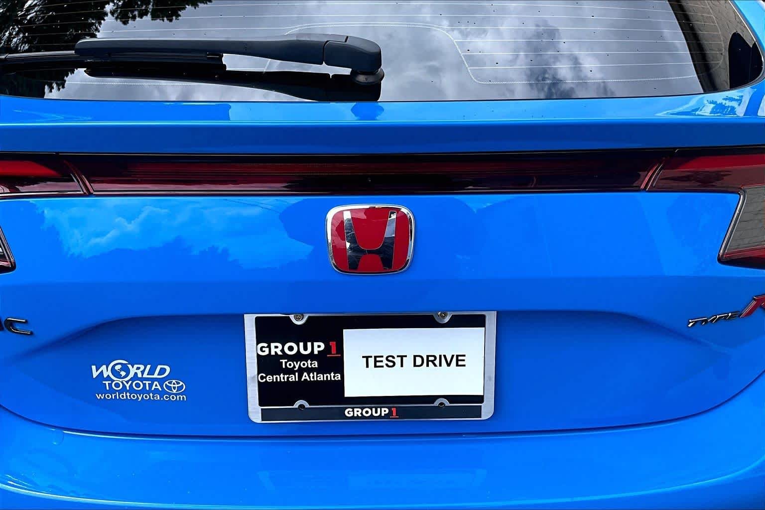 Used 2025 Boost Blue Pearl Honda  image 30