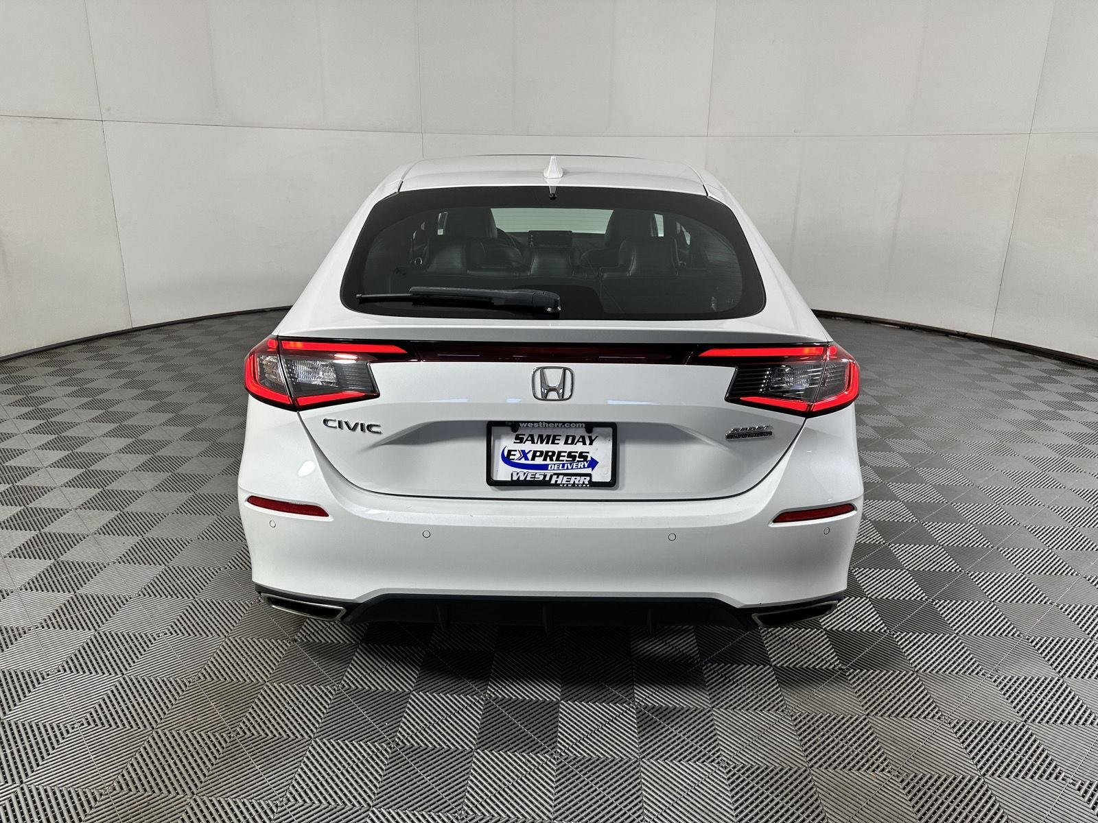 Used 2022 Platinum White Pearl Honda Sport Touring image 41