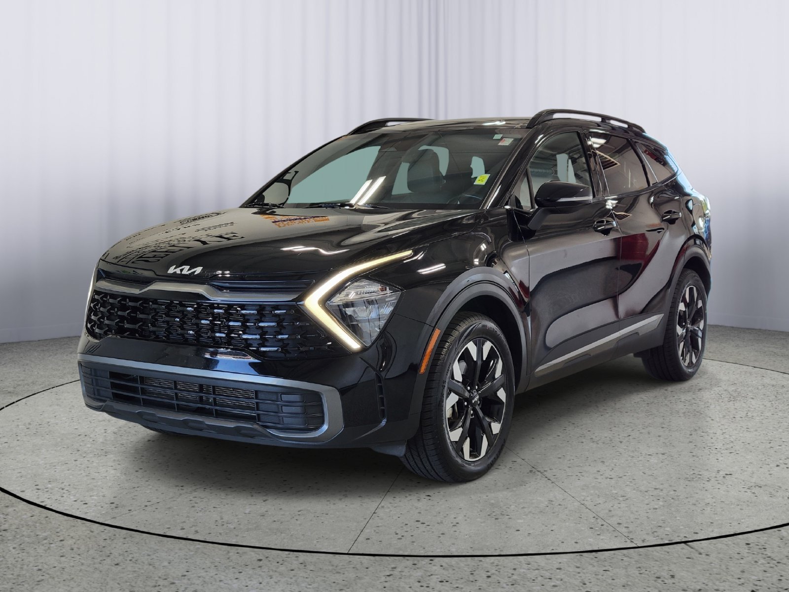 Used 2023 Black Kia X-Line image 4