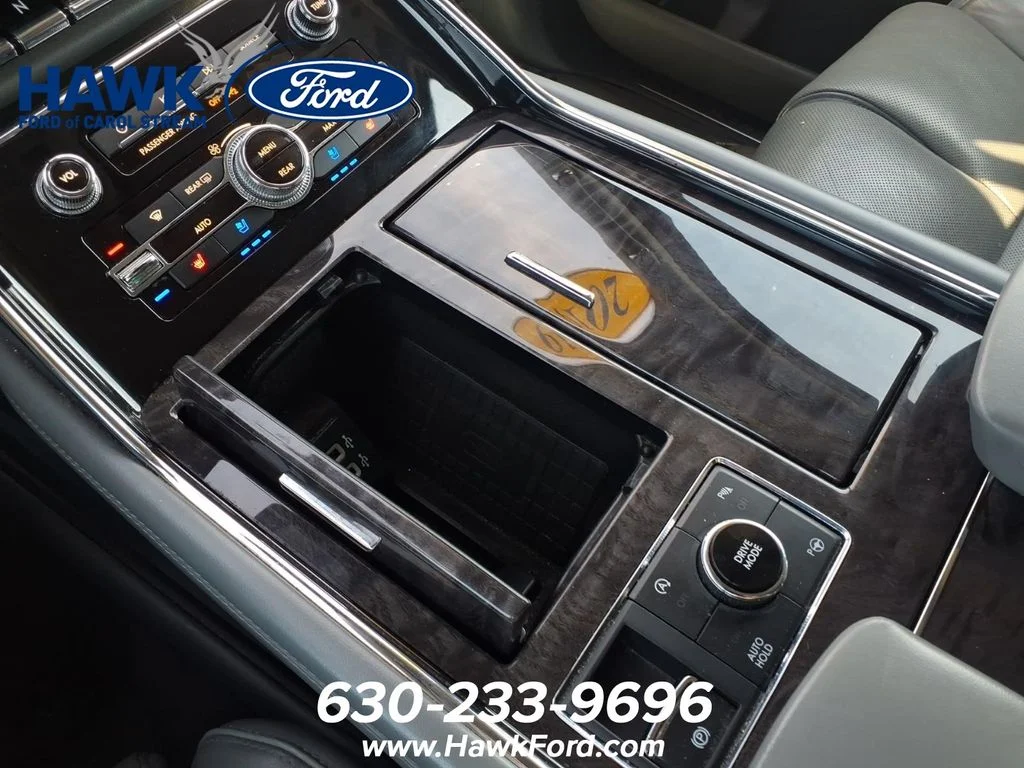 Used 2019 Black Metallic Lincoln Reserve image 16