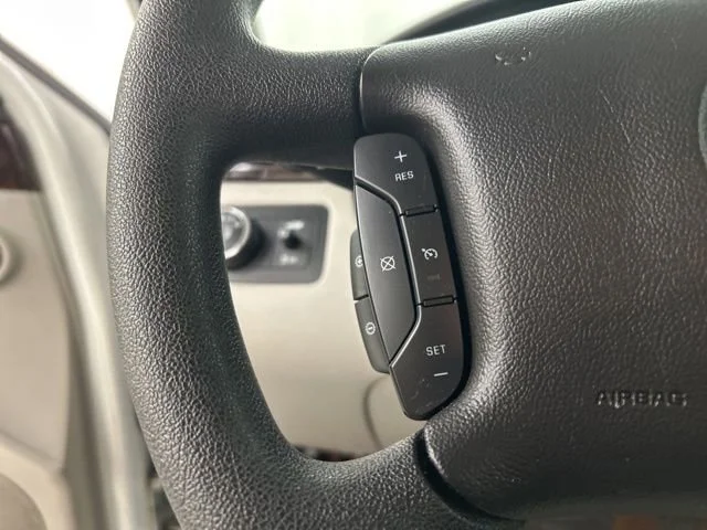 Used 2015 SUMMIT WHITE Chevrolet LT image 7