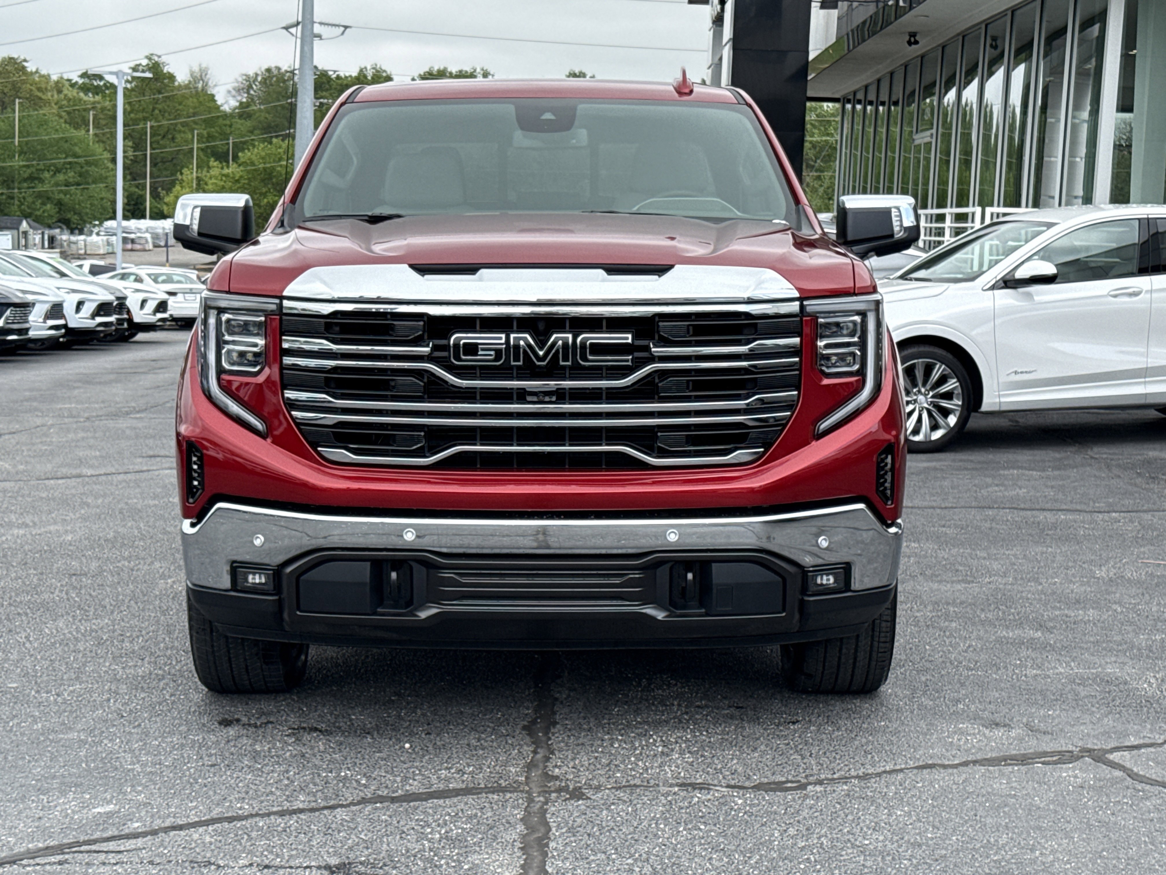 2026 GMC Sierra 1500 SLT - Photo 14