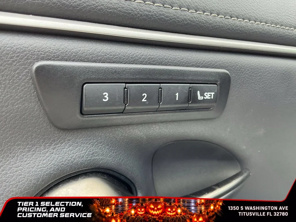 Used 2024 White Lexus 350 image 20