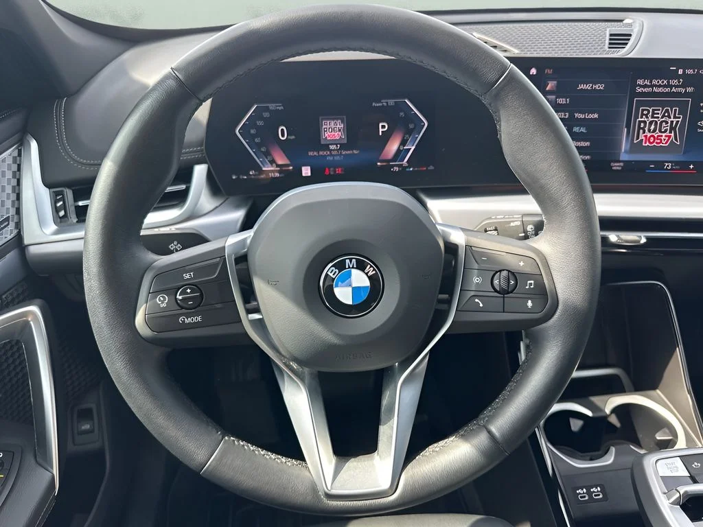 Used 2023 Silver BMW xDrive28i image 13