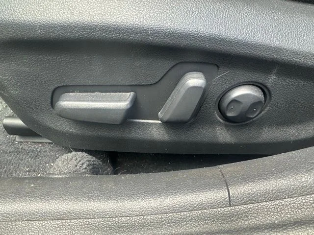 Used 2017 Blue Hyundai Value Edition image 10