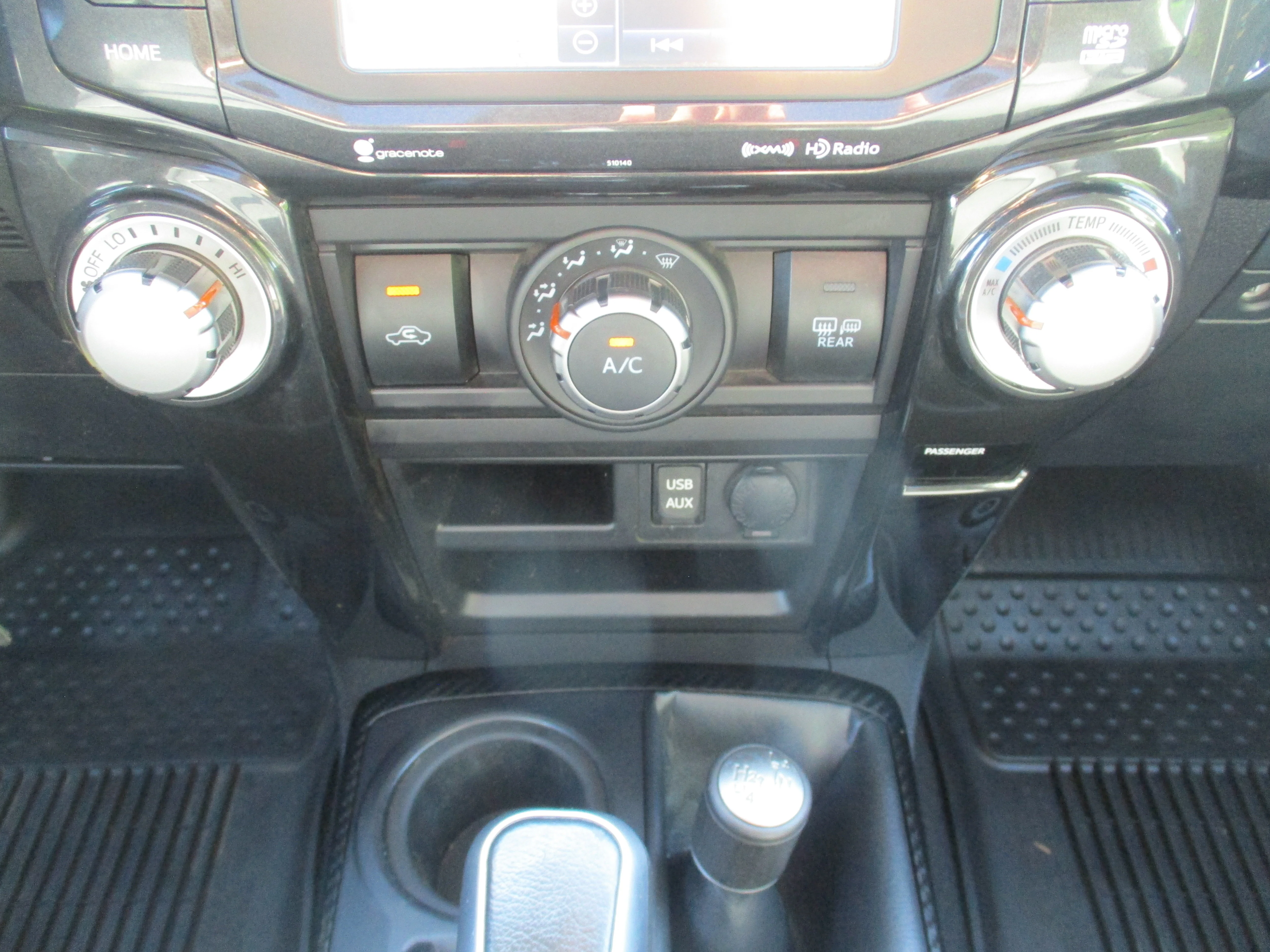 Used 2017 SUPER WHITE Toyota  image 19
