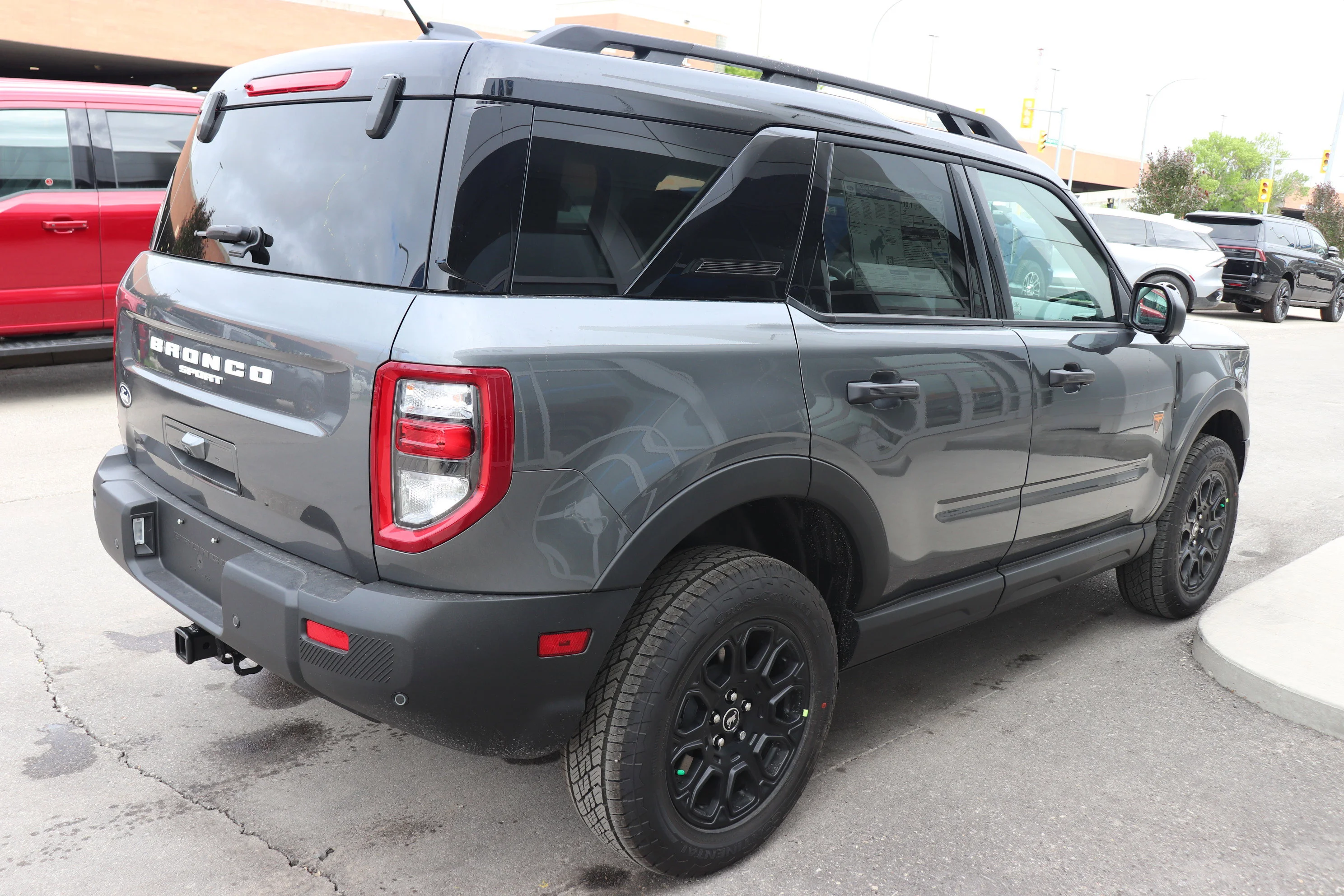 New 2026 CARBONIZED GREY Ford Badlands image 4