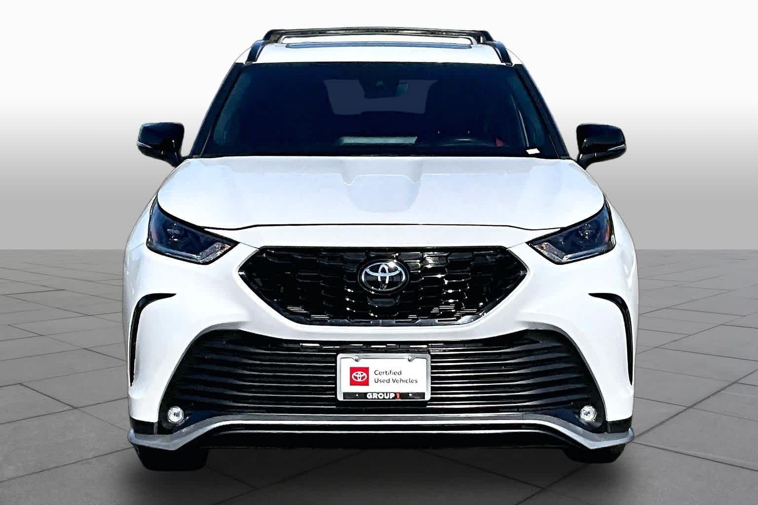Certified Used 2024 Wind Chill Pearl Toyota XSE image 3