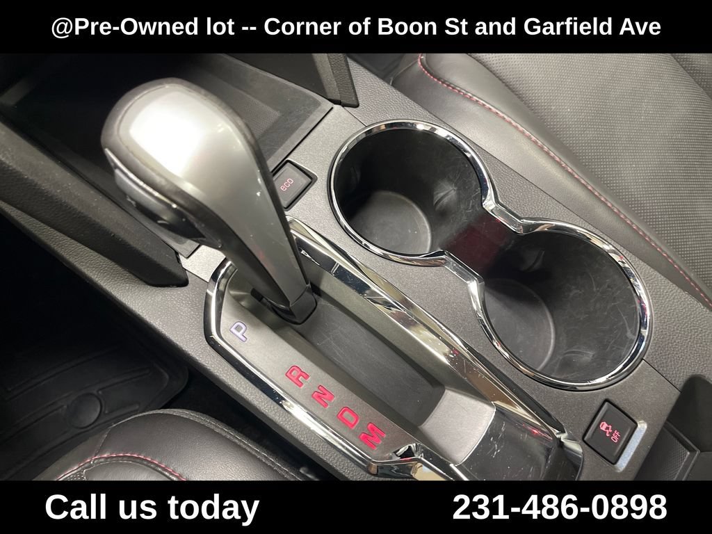 Used 2014 Quicksilver Metallic GMC SLT image 25