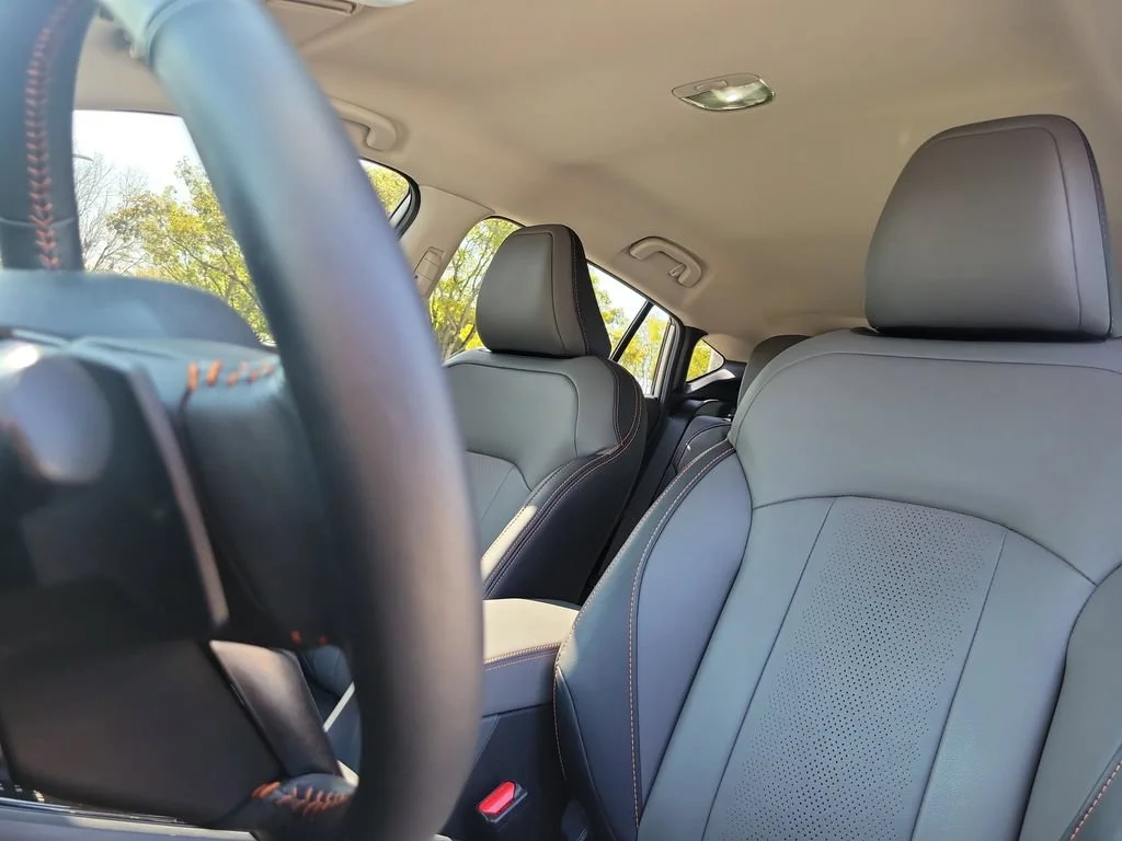 Used 2024 Crystal White Pearl Subaru Limited image 20