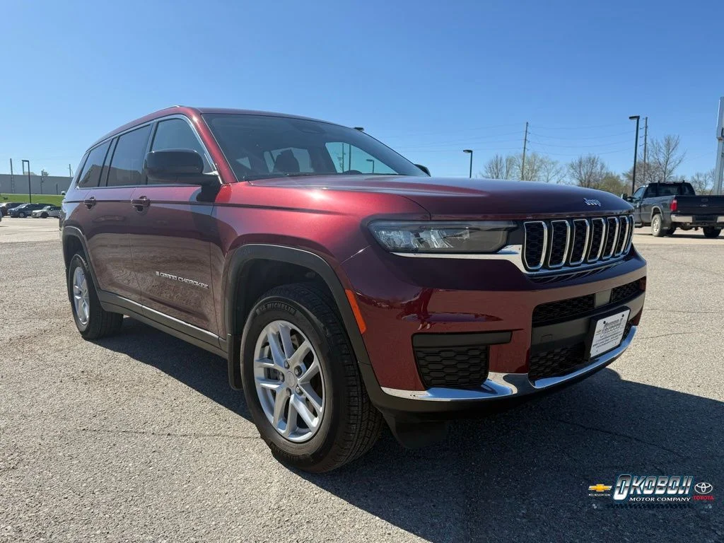 2024 Jeep Grand Cherokee L Laredo 4x4's photo