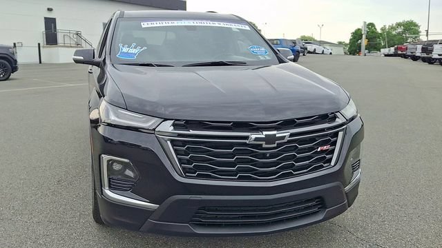 Used 2023 Mosaic Black Metallic Chevrolet RS image 4