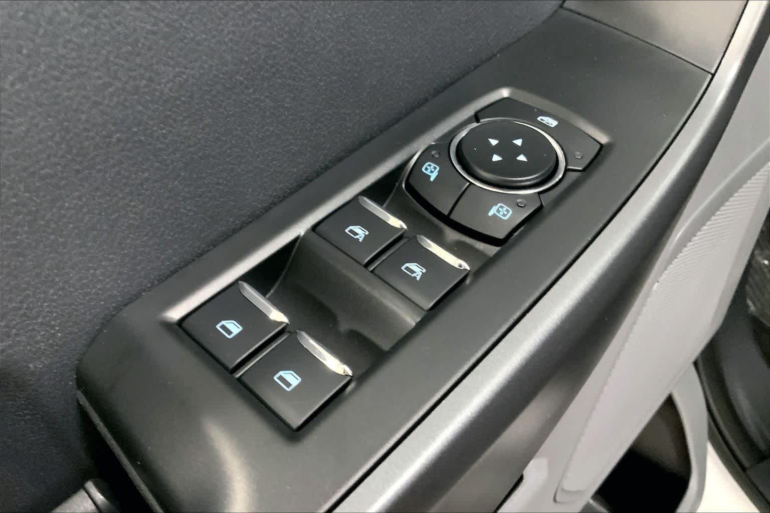 New 2026 Oxford White Ford F-350® XLT image 17