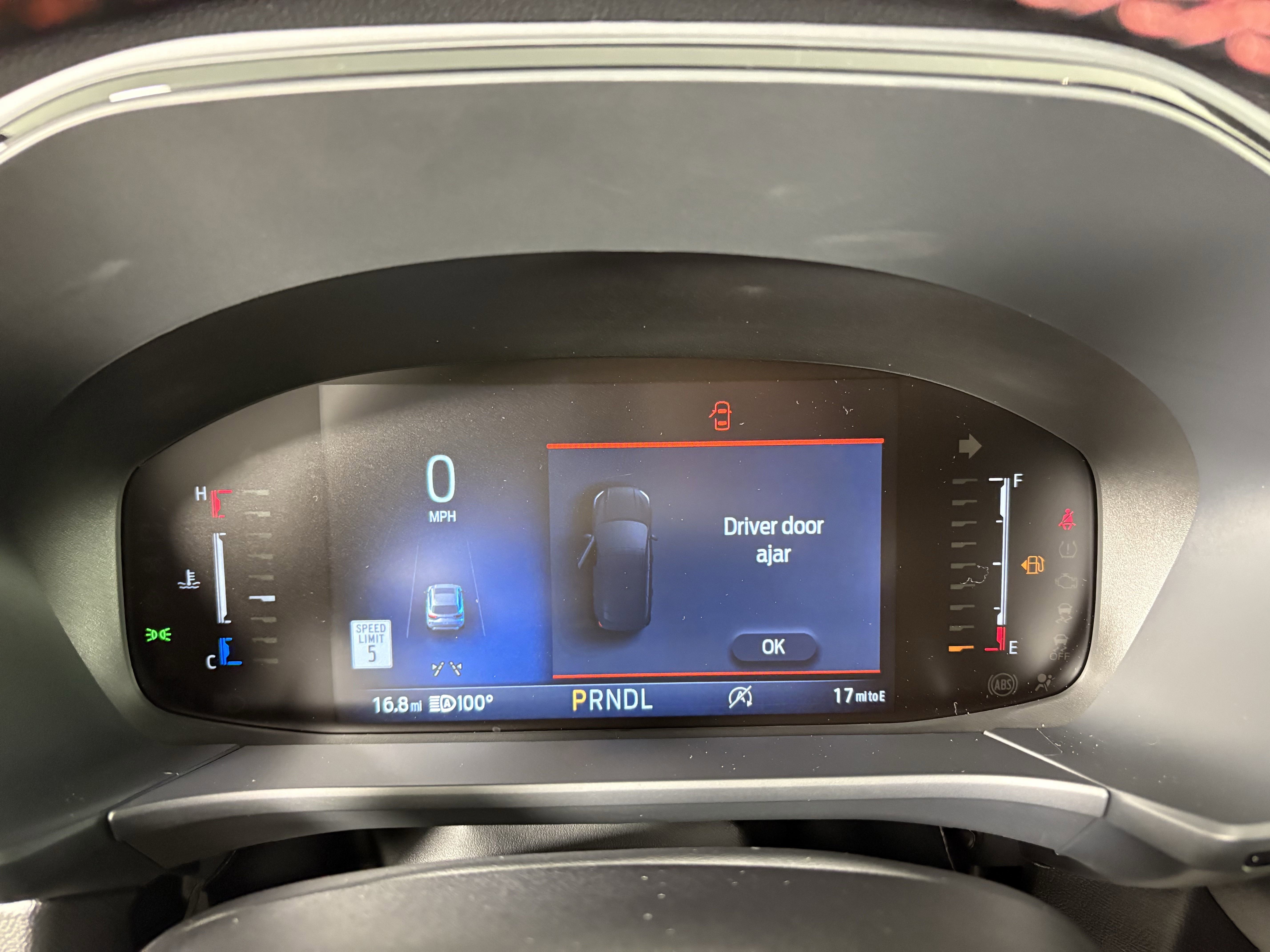 2025 Ford Escape ST-Line Select - Photo 32